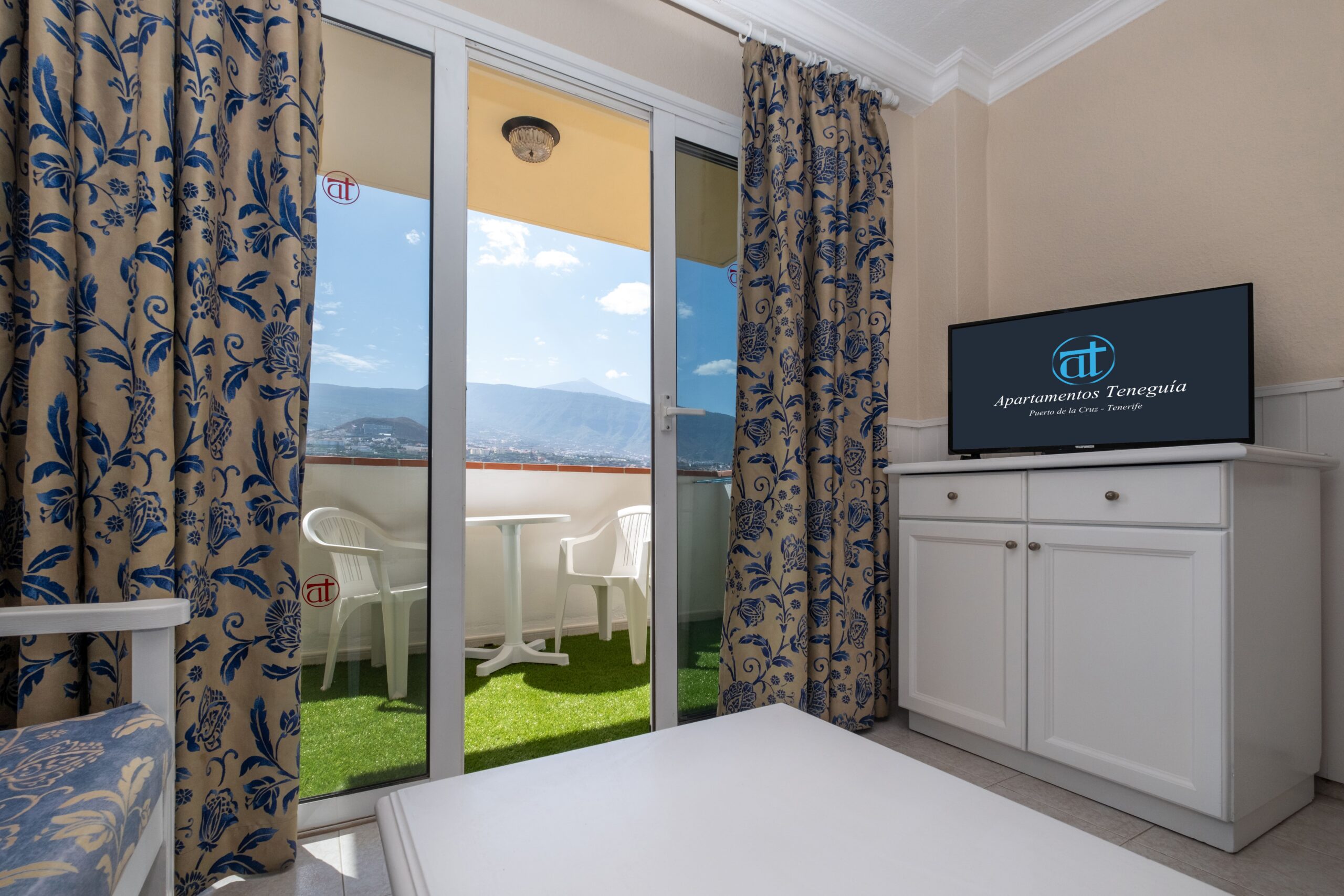 Apartamentos Teneguia balkon